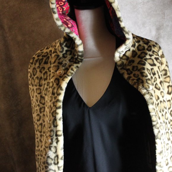 Girls coat - Picture 3 of 7